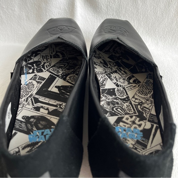 Toms Star Wars slip on shoes size US 11 leather black. Darth Vader/Stormtrooper - Picture 6 of 8